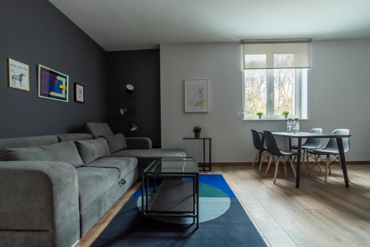 Hostgost Selected Suites - Botanical Garden Beograd Bagian luar foto